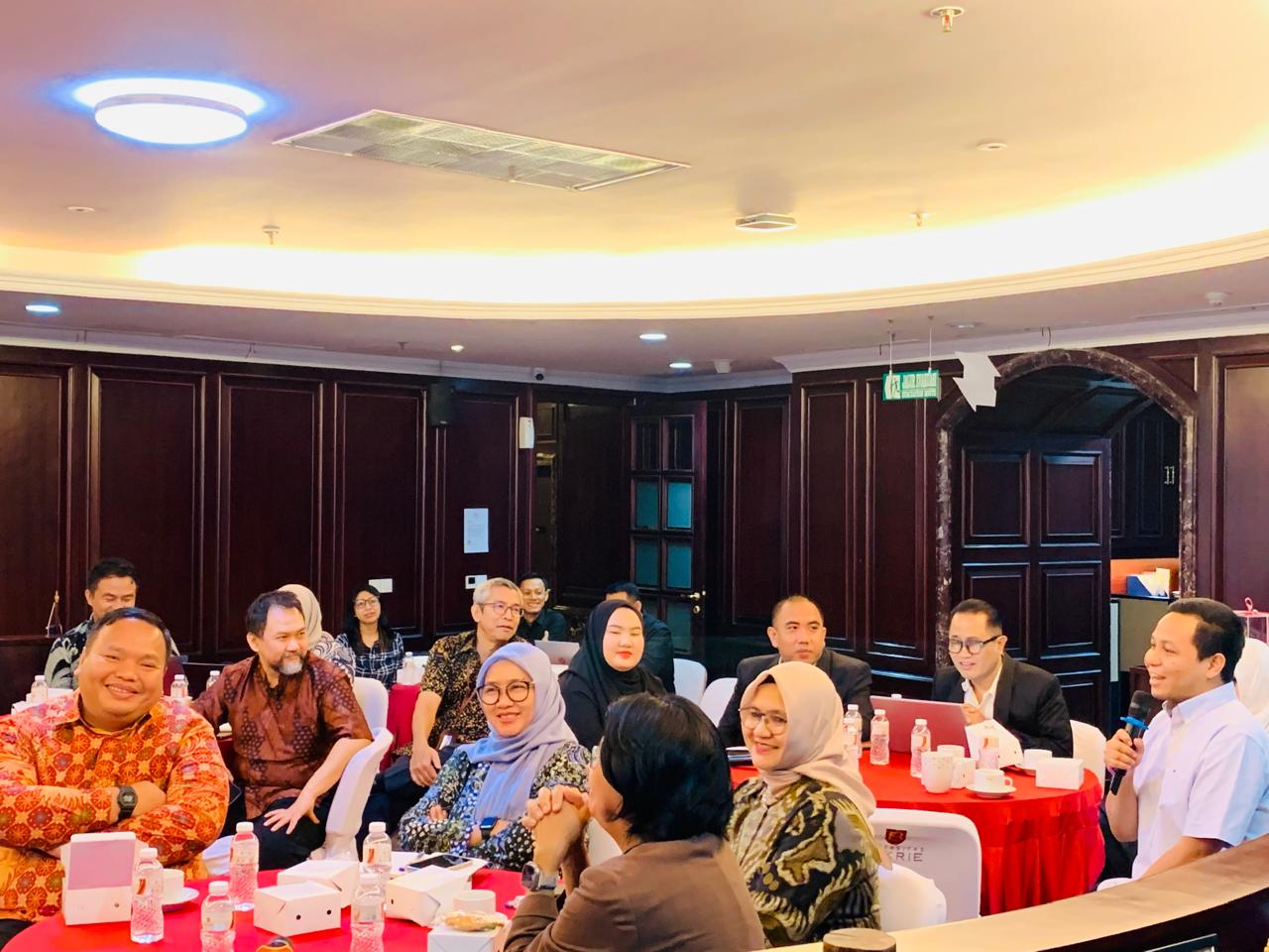 BENCHMARKING SPMI UPM KE UNIVERSITAS BAKRIE (1)