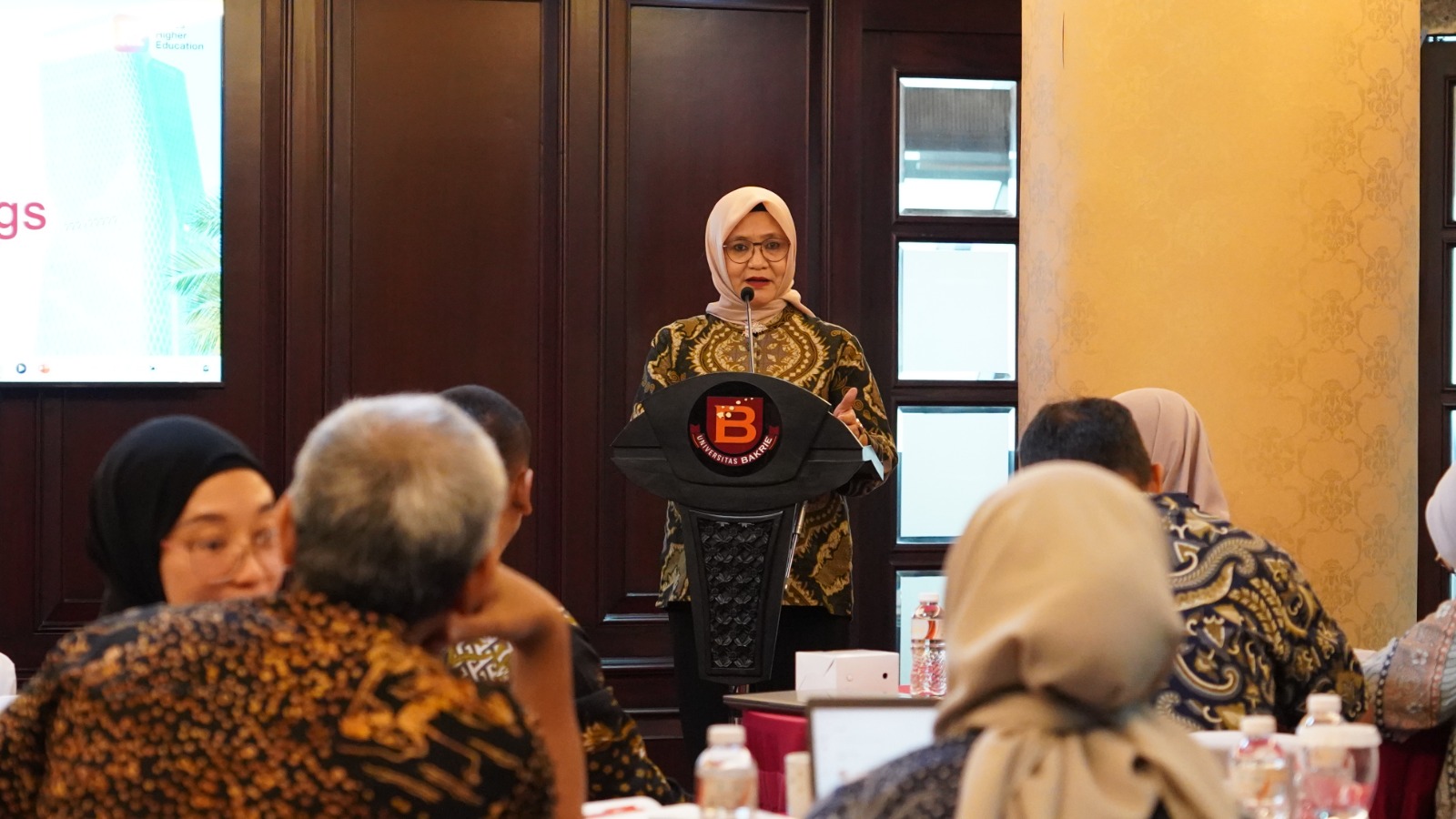 BENCHMARKING SPMI UPM KE UNIVERSITAS BAKRIE (12)