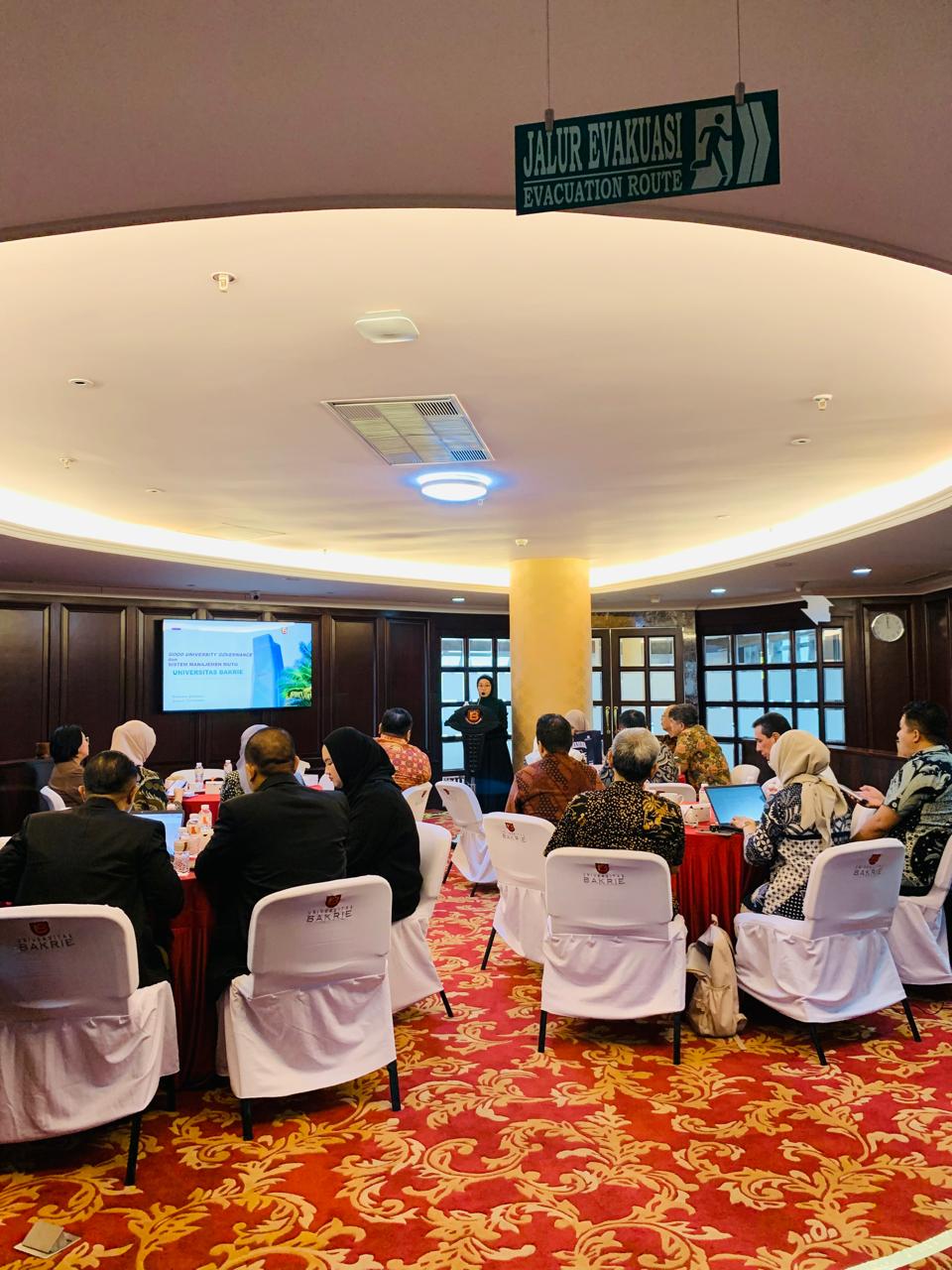 BENCHMARKING SPMI UPM KE UNIVERSITAS BAKRIE (29)