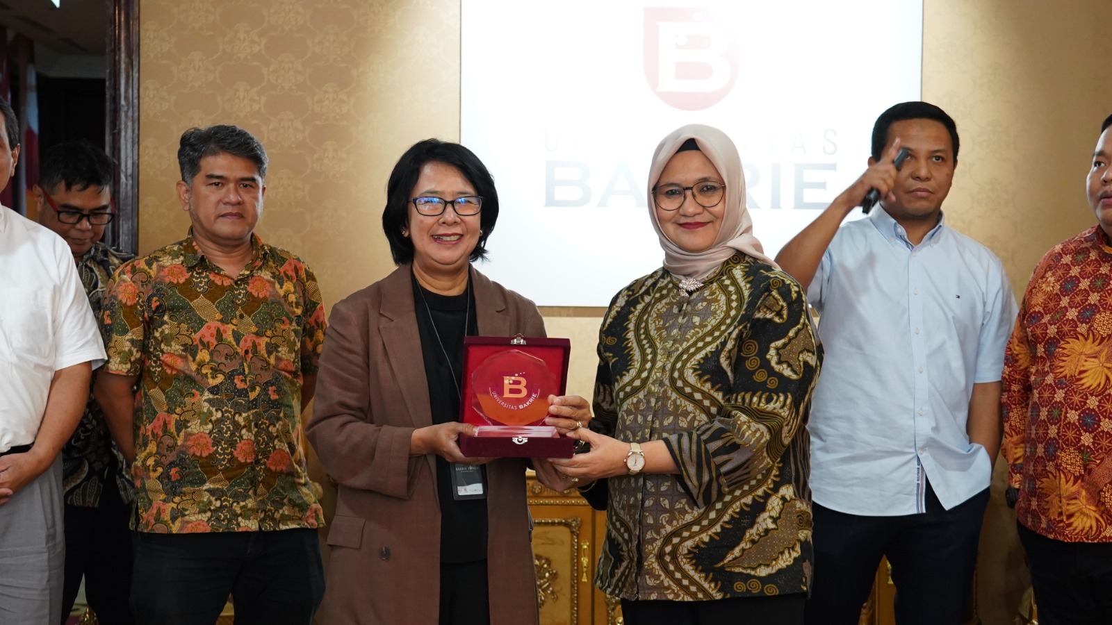 BENCHMARKING SPMI UPM KE UNIVERSITAS BAKRIE (5)