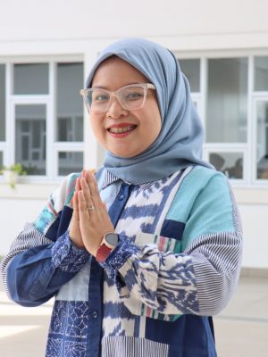 Farahiyah Inarah Putri, S.Sn., M.A (2)