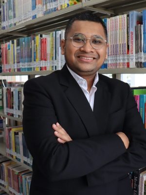 Febry Triantama, S.Sos., M.Si Febry Triantama, S.Sos., M.Si