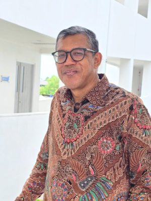 Luthfi Assyaukanie, Ph. D (1) Luthfi Assyaukanie, Ph. D (1)