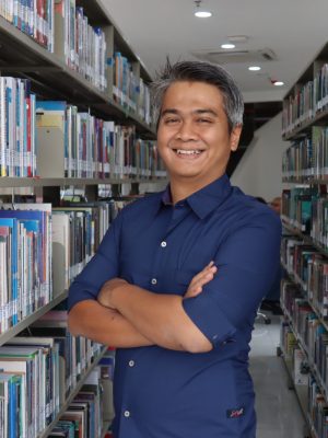 Rian Dwi Antoro, S.Sn., M.Sn. Rian Dwi Antoro, S.Sn., M.Sn.